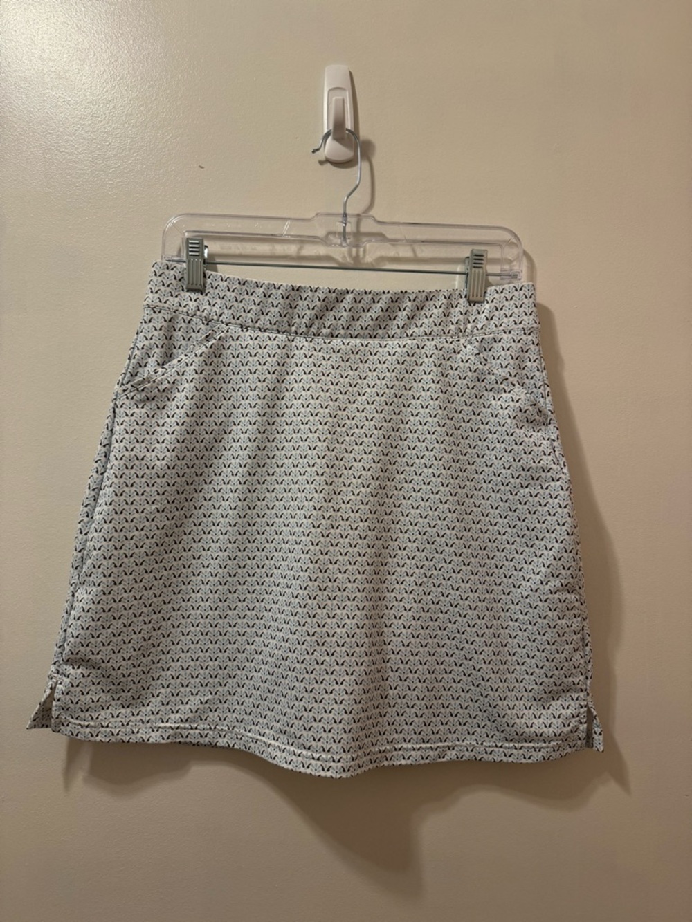 Peter Millar golf White Mini Skirt with Black Micro Print